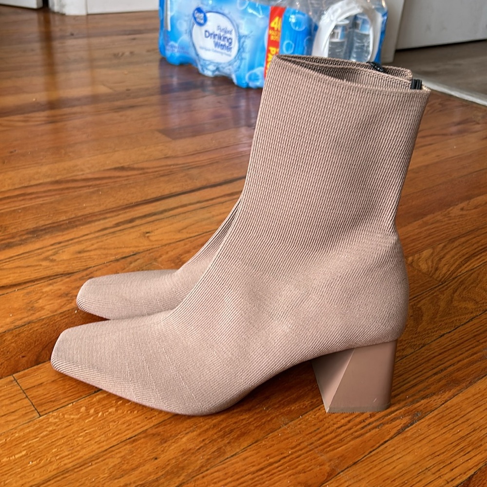 🆕Zara Sock Block Booties